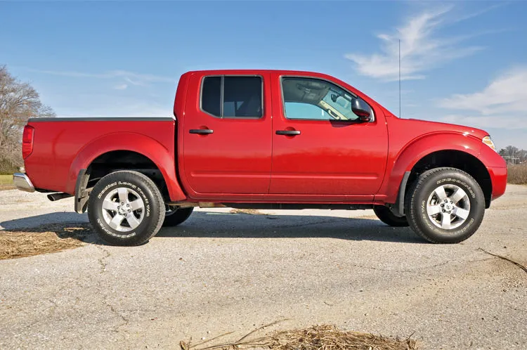 Rough Country Lift Kit Nissan Frontier 2WD/4WD (05-22) [2.5" Lift] w/ w/ Red or Aluminum Spacers